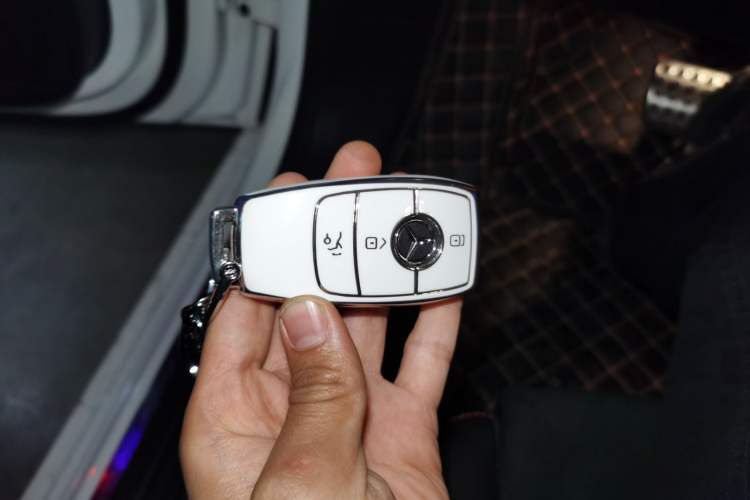 Used Mercedes-Benz CLA 2022-Year Updated CLA 200 Vehicle Key