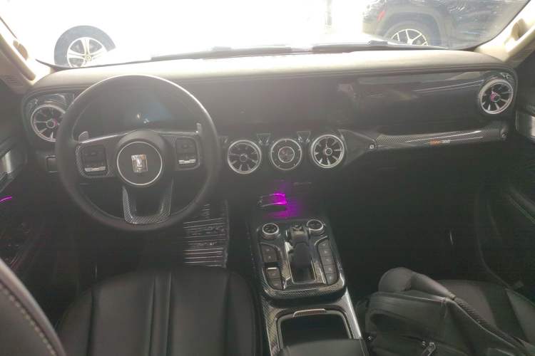 Used Tank 300 2021 City Edition 2.0T—Truly Stylish
