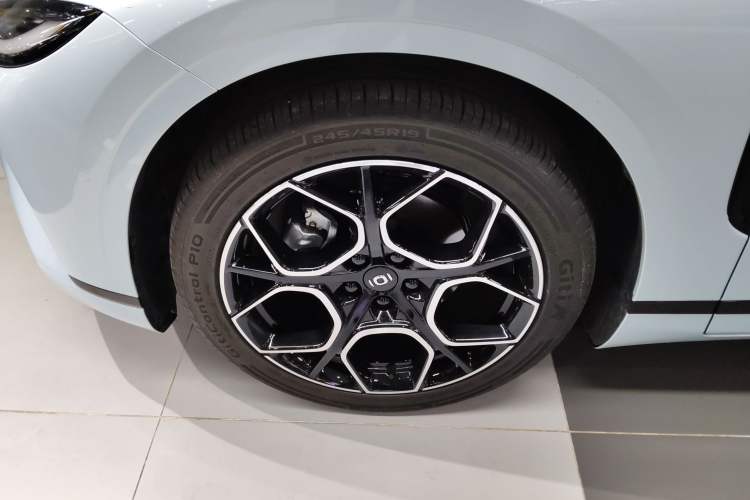 Used Qiyuan A07 2025 Blue Whale Pure Electric 625 Flagship Model
