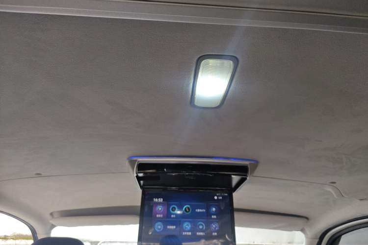 Used SAIC MAXUS Xintu V80 2024 Aotong Value Edition 6AMT Short Wheelbase Ultra-Low Roof 127 Ps 5/6 Seats Headliner