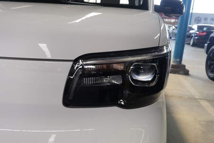 Used Wuling Zhiguang New Energy 2025 Comfort Model Left Front Headlight