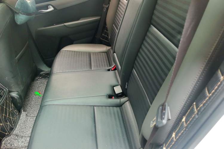 Used Kia Sportage R 2018 2.0L Automatic Smart Luxury Version China V Standard Left Rear Seat