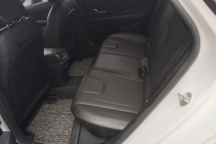 Used Hyundai Elantra 2021 1.5L CVT GLX Elite Edition Left Rear Seat