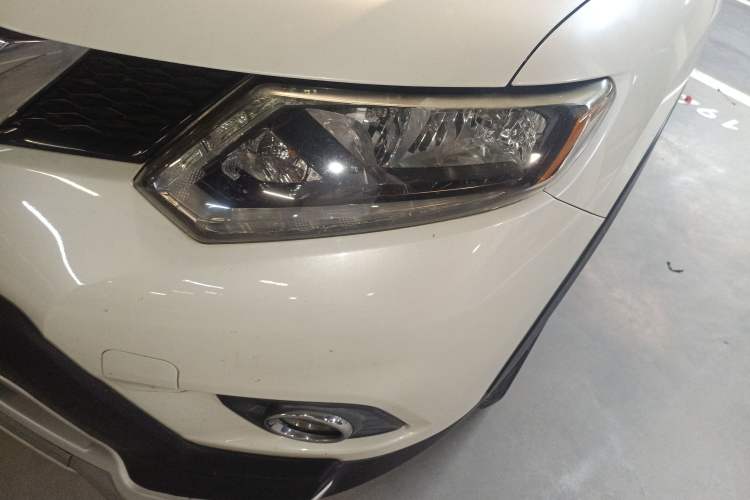 Used Nissan X-Trail 2014 2.0L CVT Comfort Edition 2WD Left Front Headlight