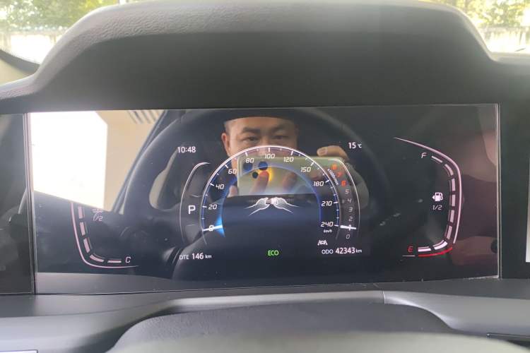 Used Changan CS75 PLUS 2022 1.5T Automatic Luxury Model
