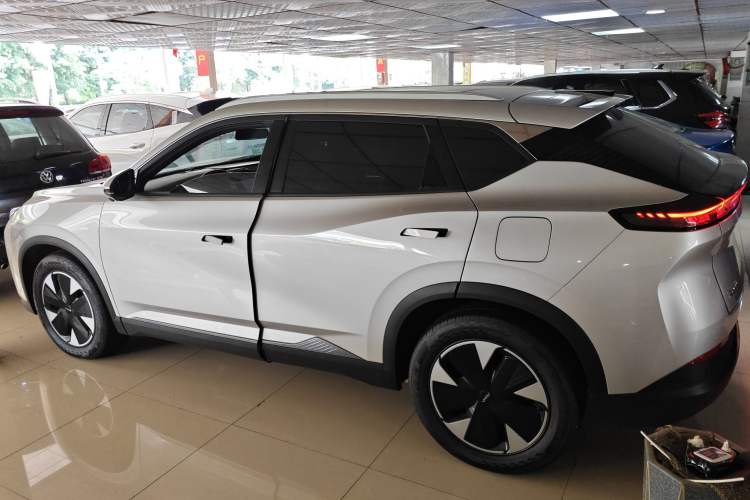 Used Dongfeng Aeolus L7 New Energy 2024 205 Air