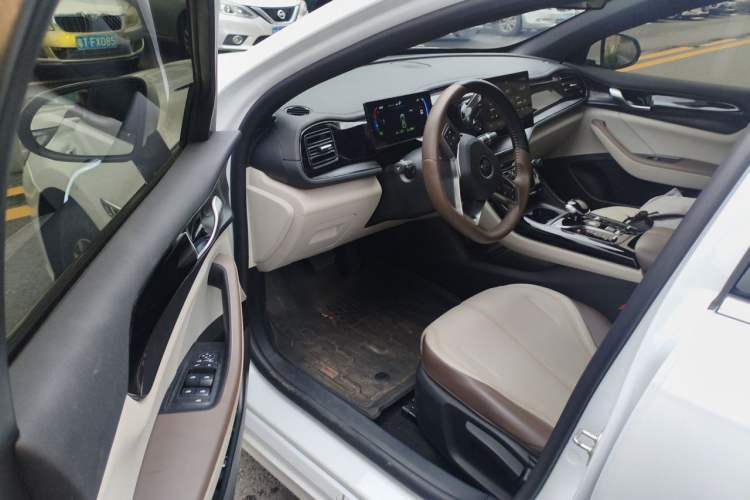 Used BYD Qin PLUS 2024 HONOR Edition DM-i 55KM Leading Model
