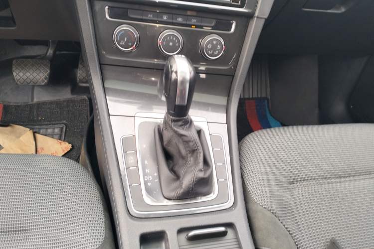 Used Volkswagen Golf 2019 280TSI DSG Comfort Version China VI Standard
