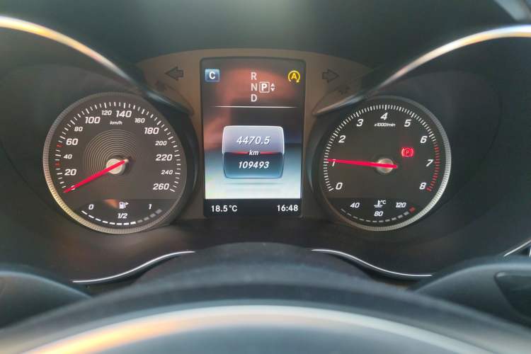 Used Mercedes-Benz C-Class 2015 C 200 L Sport Edition Instrument Cluster