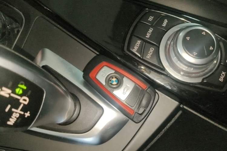 Used BMW 3 Series GT 2016 320i Design Package Edition Vehicle Key