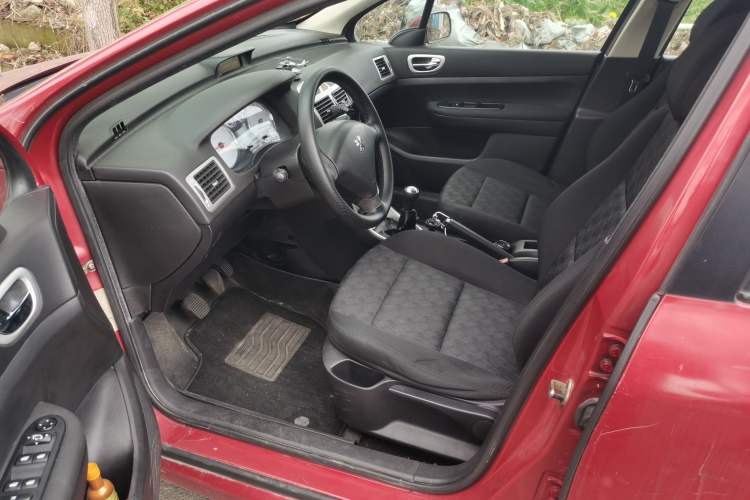 Used Peugeot 307 2010 Hatchback 1.6L Manual Comfort Edition