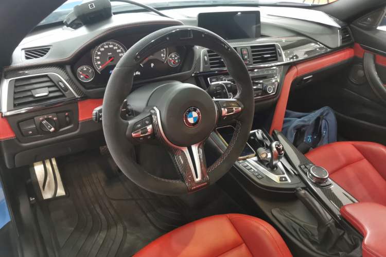 Used BMW M4 2014 M4 two-door coupe
