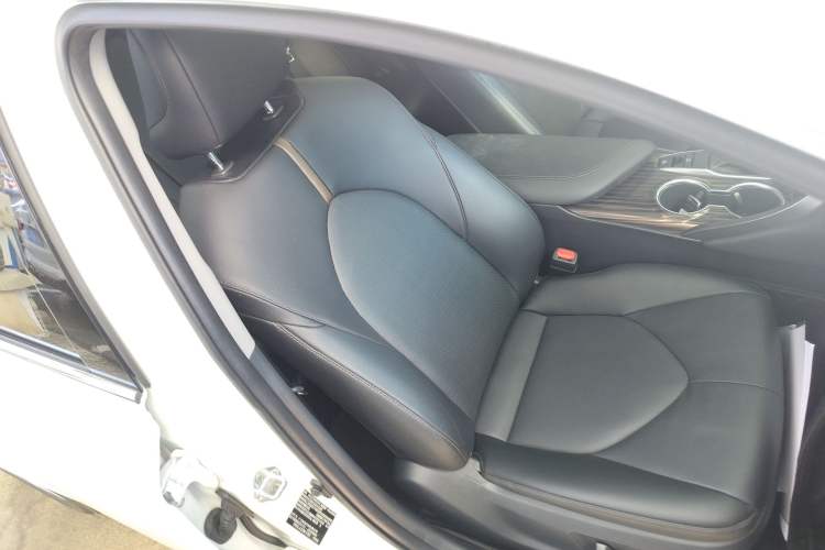 Used Toyota Camry 2019 2.0G Luxury Edition China V Standard
