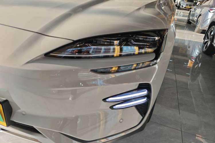 Used BYD Song PLUS New Energy 2023 Champion Edition EV 605KM Flagship PLUS