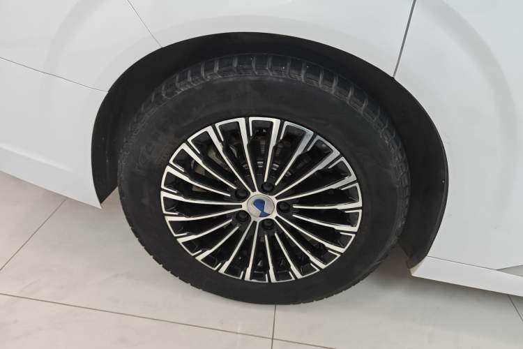 Used Denza D9 2024 DM-i 980 Four-Wheel Drive Prestige Model