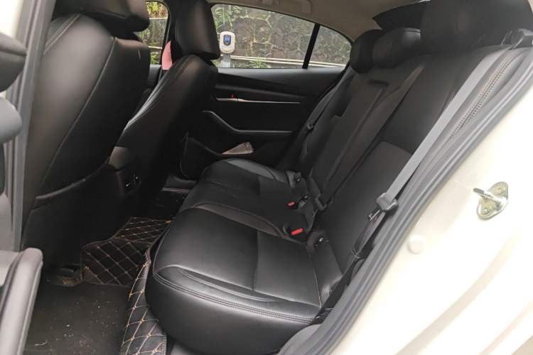 Used Mazda 3 Axela 2022 2.0L Automatic Zhiqing Edition Left Rear Seat