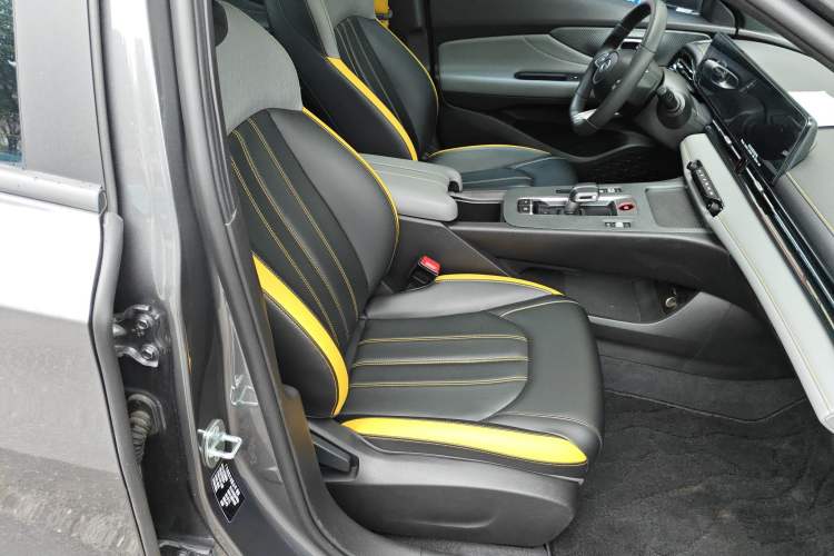 Used GAC Trumpchi EMPOW 2023 Shadow Leopard H High-Energy Hybrid Edition
