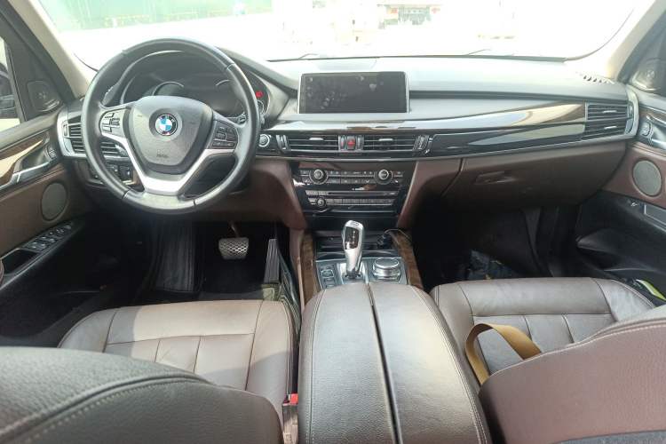 Used BMW X5 2018 xDrive28i
