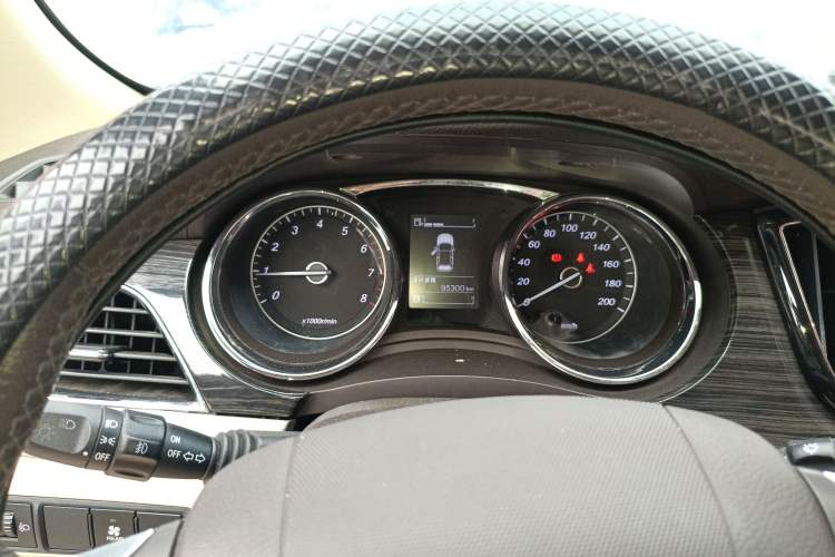 Used Baojun 730 2016 1.5T Manual Luxury Edition 7 Seats
