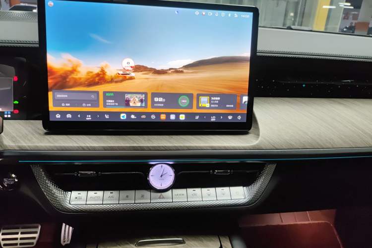 Used Tank 500 New Energy 2023 Hi4-T
