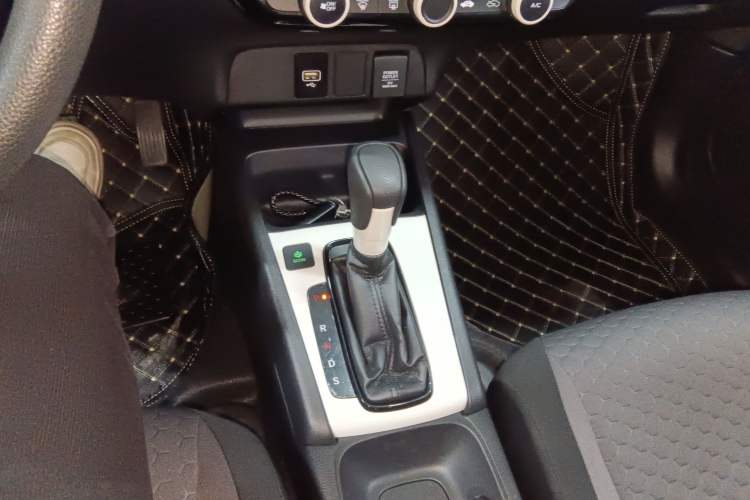 Used Honda Fit 2021 1.5L CVT Trend Edition Gear Lever