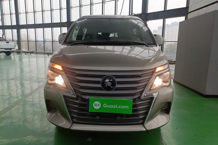 Used FORTHING Lingzhi 2023 M5L 1.6L Base Model 7 Seats
