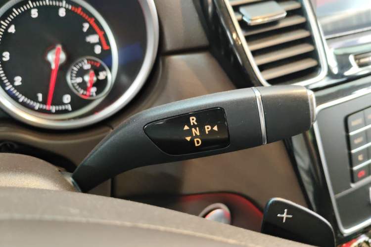 Used Mercedes-Benz GLE 2016 GLE 320 4MATIC Dynamic Edition Gear Lever