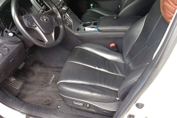 Used Toyota Venza 2013 2.7L 4x4 Luxury Edition
