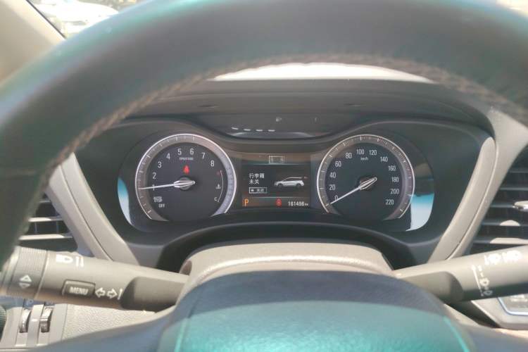 Used Buick GL6 2018 18T 6-Seater Luxury Model

