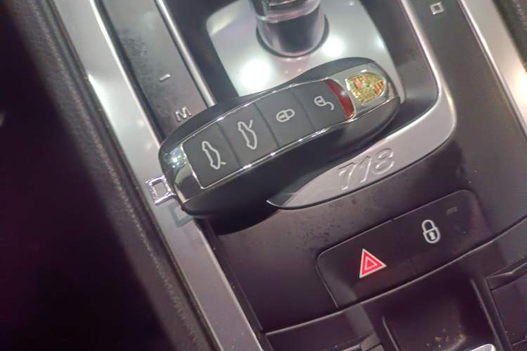 Used Porsche 718 2018 Boxster 2.0T
