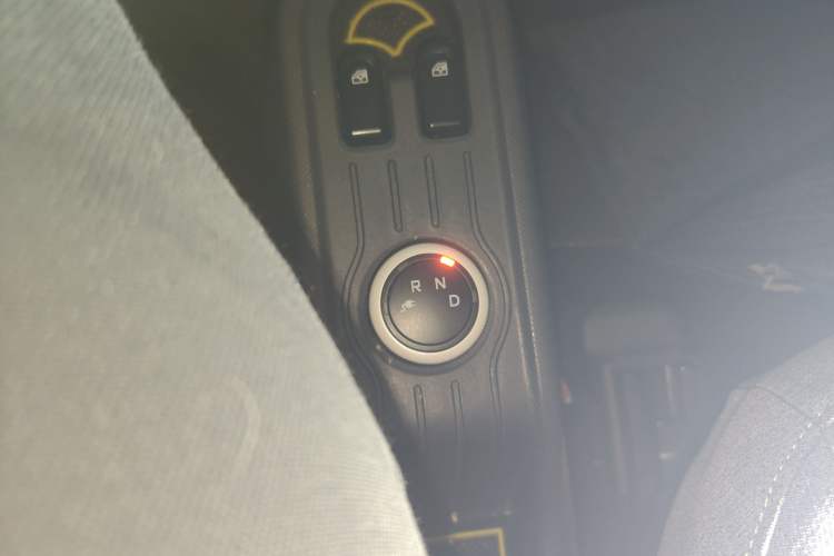 Used Wuling Hongguang MINIEV 2021 Macaron Premium Model – Lithium-NMC