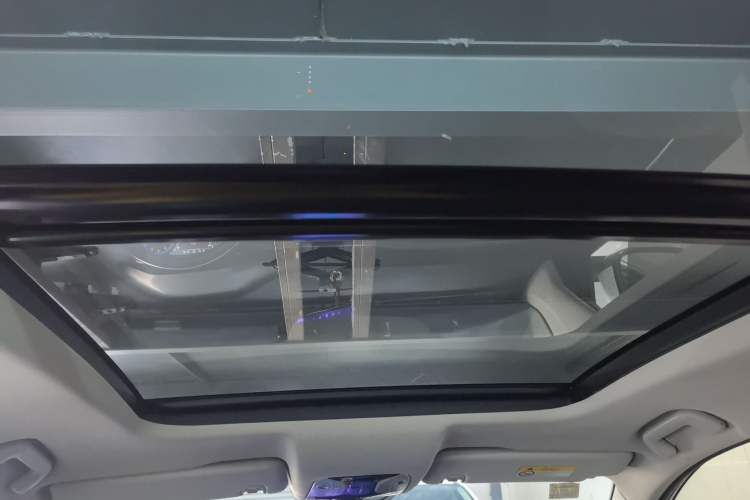 Used GAC Trumpchi GS8 2017 320T Two-Wheel Drive Luxury Smart Connectivity Version (7 Seats)
