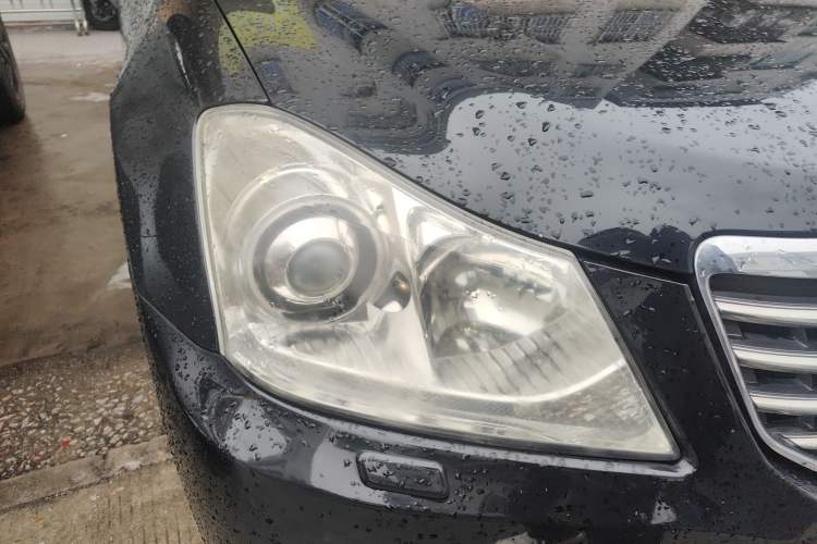 Used Toyota Crown 2010 2.5L Royal Right Front Headlight