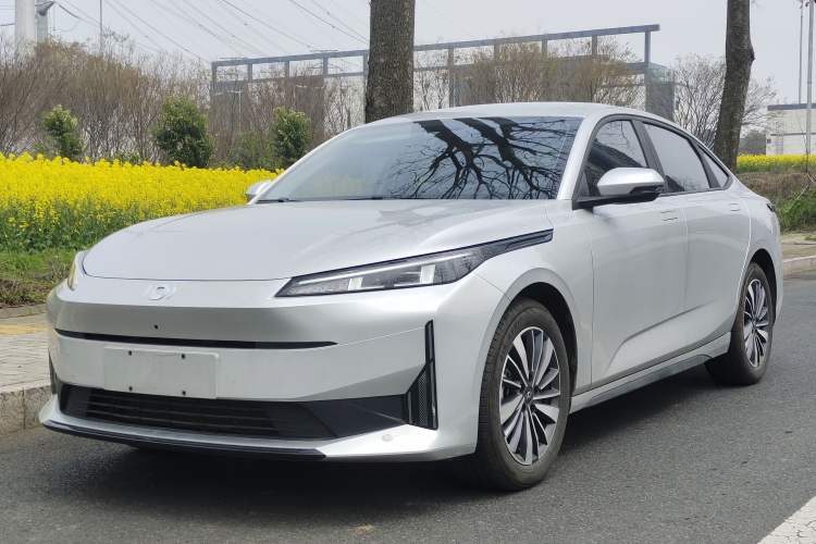 Used CHANGAN NEVO A05 2024 70 Air