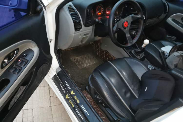 Used Soueast V3 Lingyue 2012 Revised Version 1.5L Manual – Style Edition Driver Seat