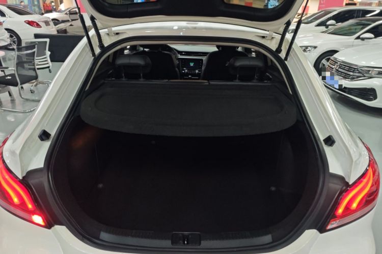 Used MG 6 2017 20T Automatic Luxury Smart Connect Version China V Standard Trunk