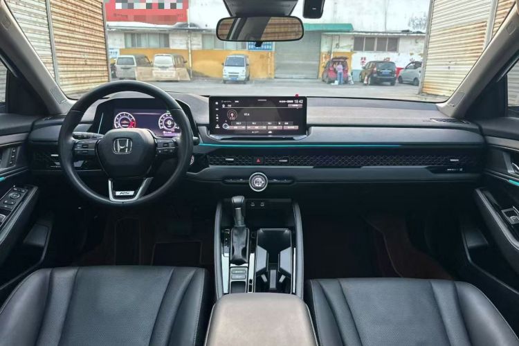 Used Honda Accord 2025 260TURBO Prestige Edition Center Console