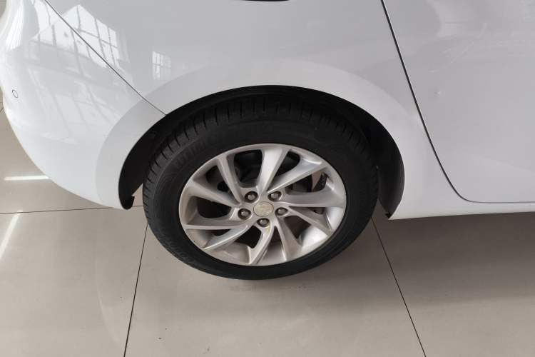 Used Buick Verano 2018 Hatchback 15S Automatic Ambition Model