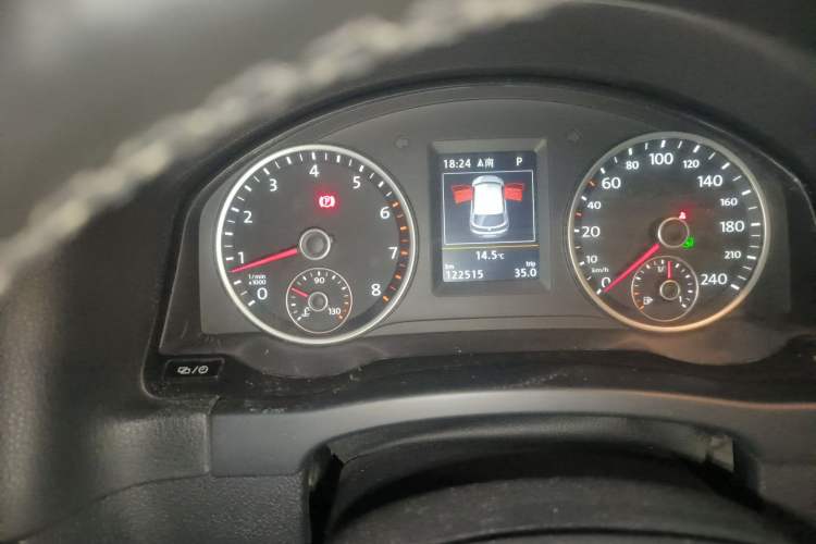 Used Volkswagen Tiguan L 2015 1.8TSI Automatic Two-Wheel Drive Luxury Model