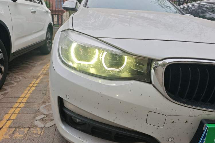 Used BMW 3 Series GT 2019 320i Sport Edition Right Front Headlight