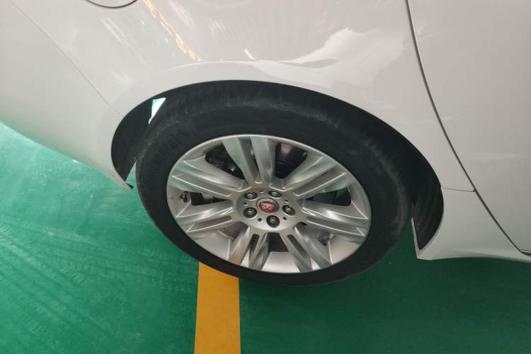 Used Jaguar XFL 2018 XFL 2.0T 250 PS Luxury Edition
