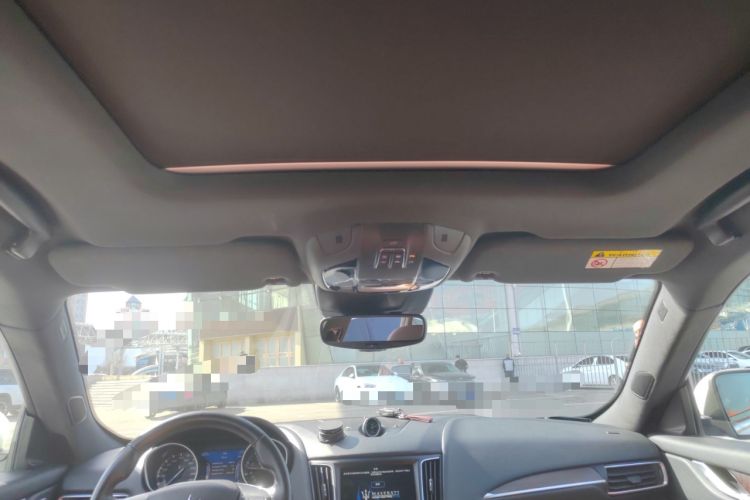 Used Maserati Levante 2018 3.0T Classic Edition Headliner