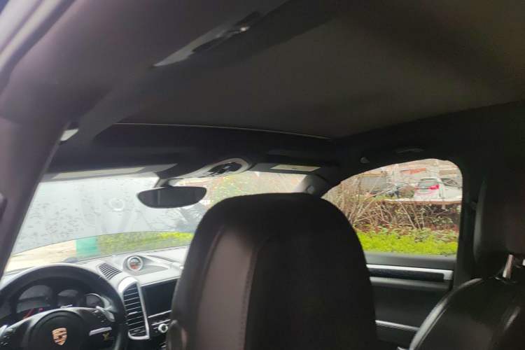 Used Porsche Cayenne 2013 3.6L automatic transmission U.S. specification Headliner