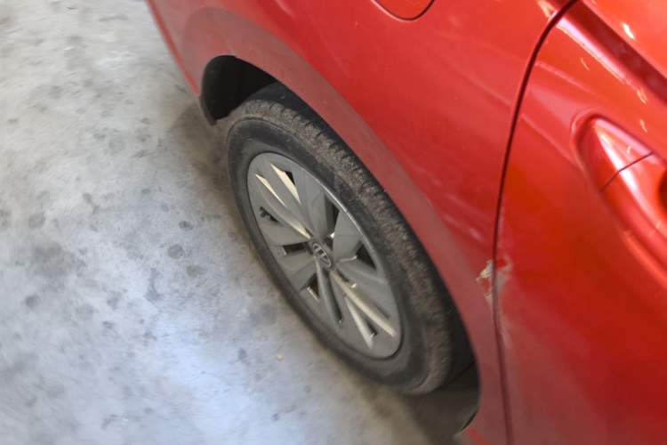 Used Volkswagen Lavida 2019 Hatchback 200TSI DSG Comfort Edition China VI Right Rear Wheel Hub