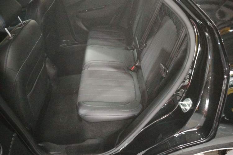 Used ORA Good Cat 2021 400km Standard Range Athena Edition Lithium Iron Phosphate Left Rear Seat