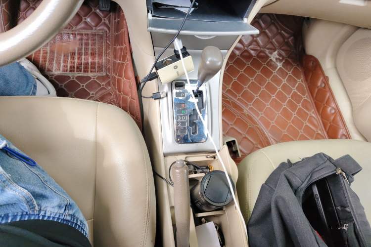 Used Toyota Corolla EX 2011 1.6L Automatic Classic Edition Gear Lever