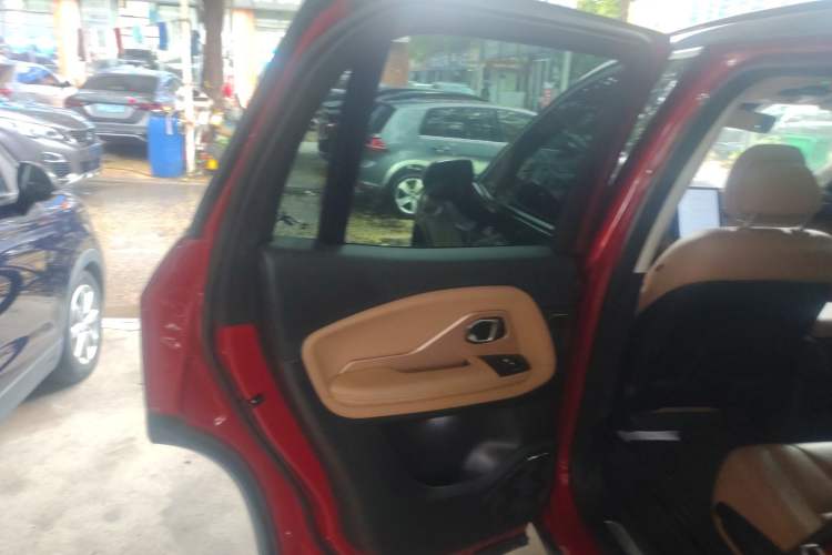 Used Nio ES8 2018 355 km Base Version 7-Seater Edition