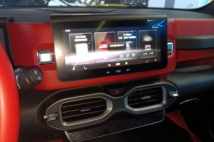 Used Geely Auto icon 2022 1.5TD Qingyuan Limited Edition Audio And AC Panel