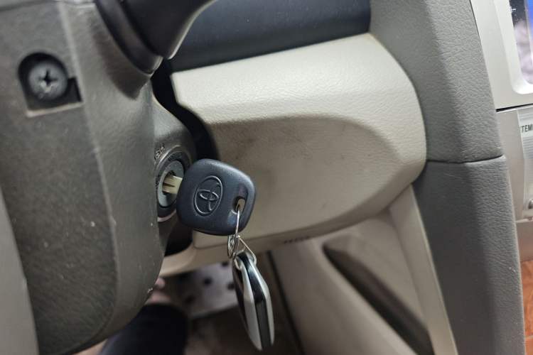 Used Toyota Camry 2011 200G Classic Anniversary Edition Vehicle Key