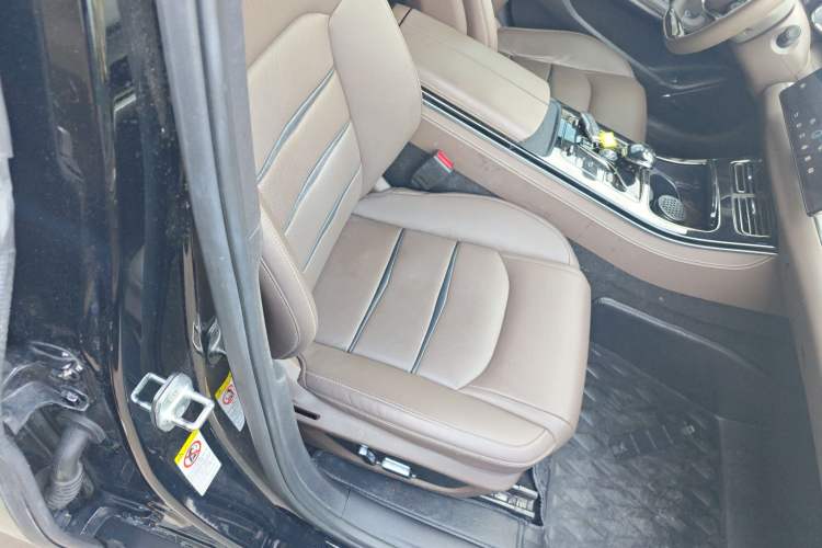 Used BYD Han 2020 DM Four-Wheel Drive Performance Edition Luxury Model
